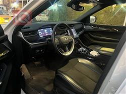 جیپ گراند شیرۆکی